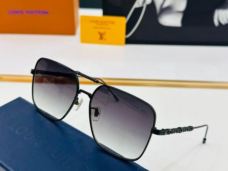 LV Sunglasses 551